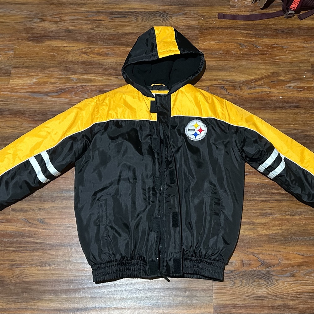 SOLD

NFL Pittsburgh Steelers heavy coat team apparel